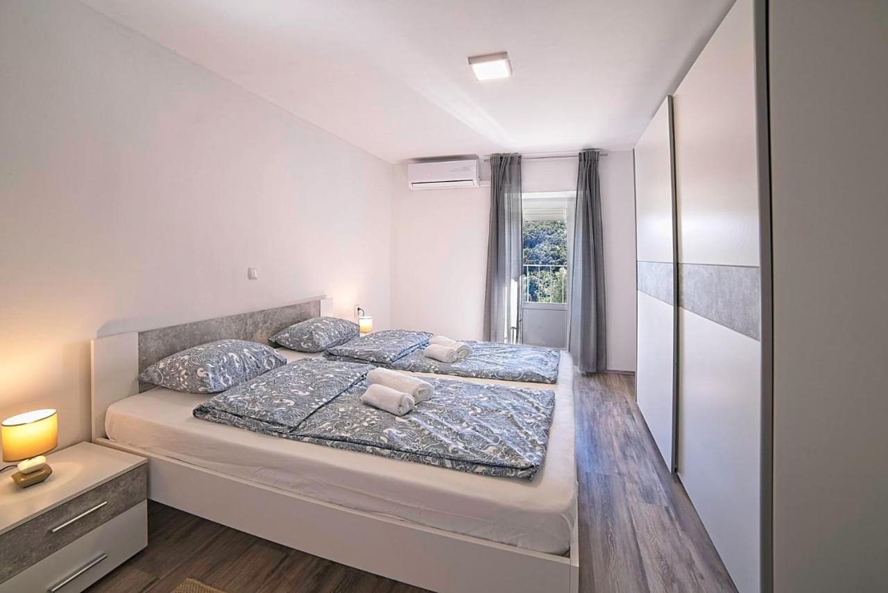 Holiday House Rab Kampor Exterior photo