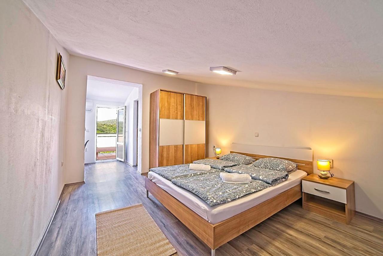 Holiday House Rab Kampor Exterior photo