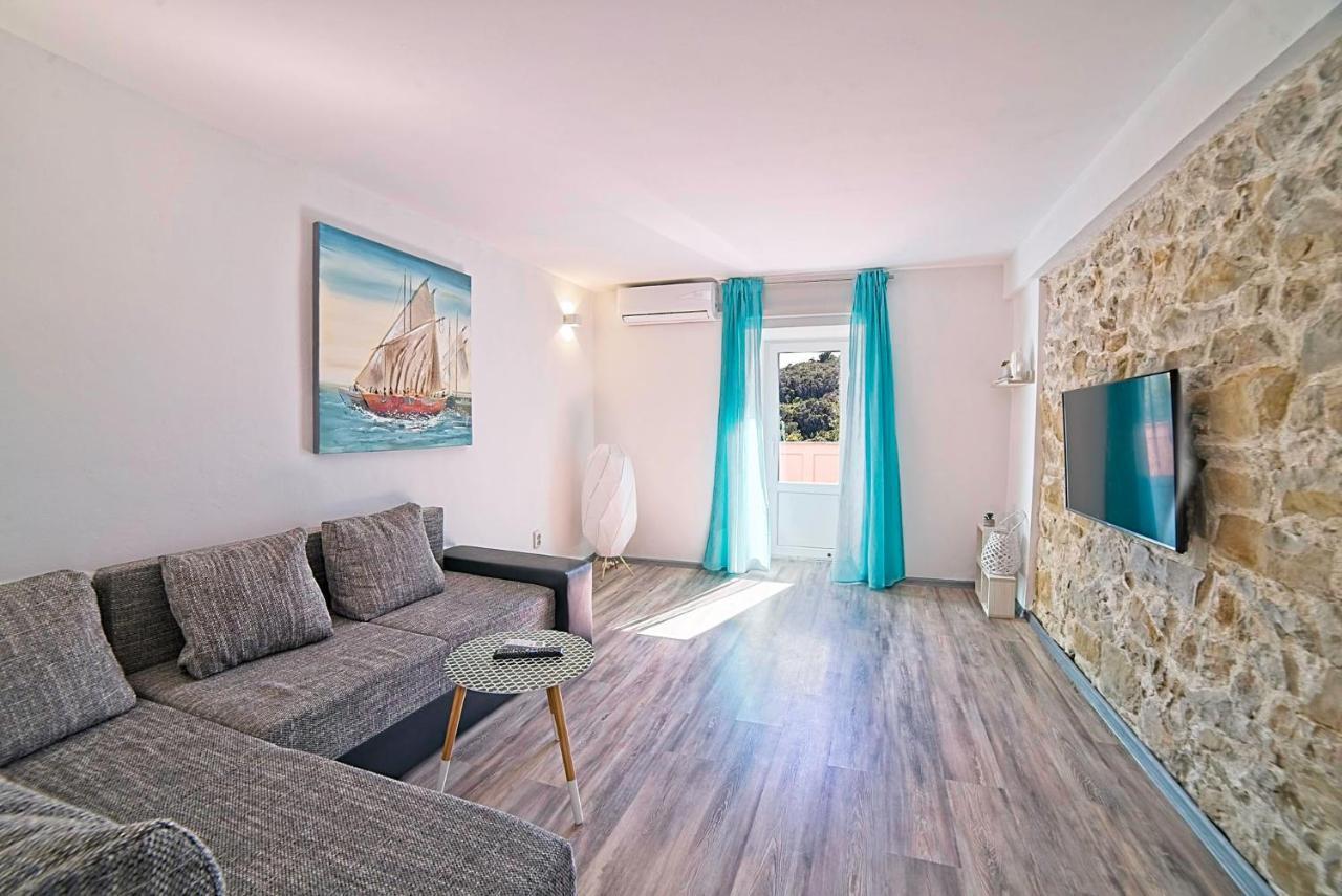 Holiday House Rab Kampor Exterior photo